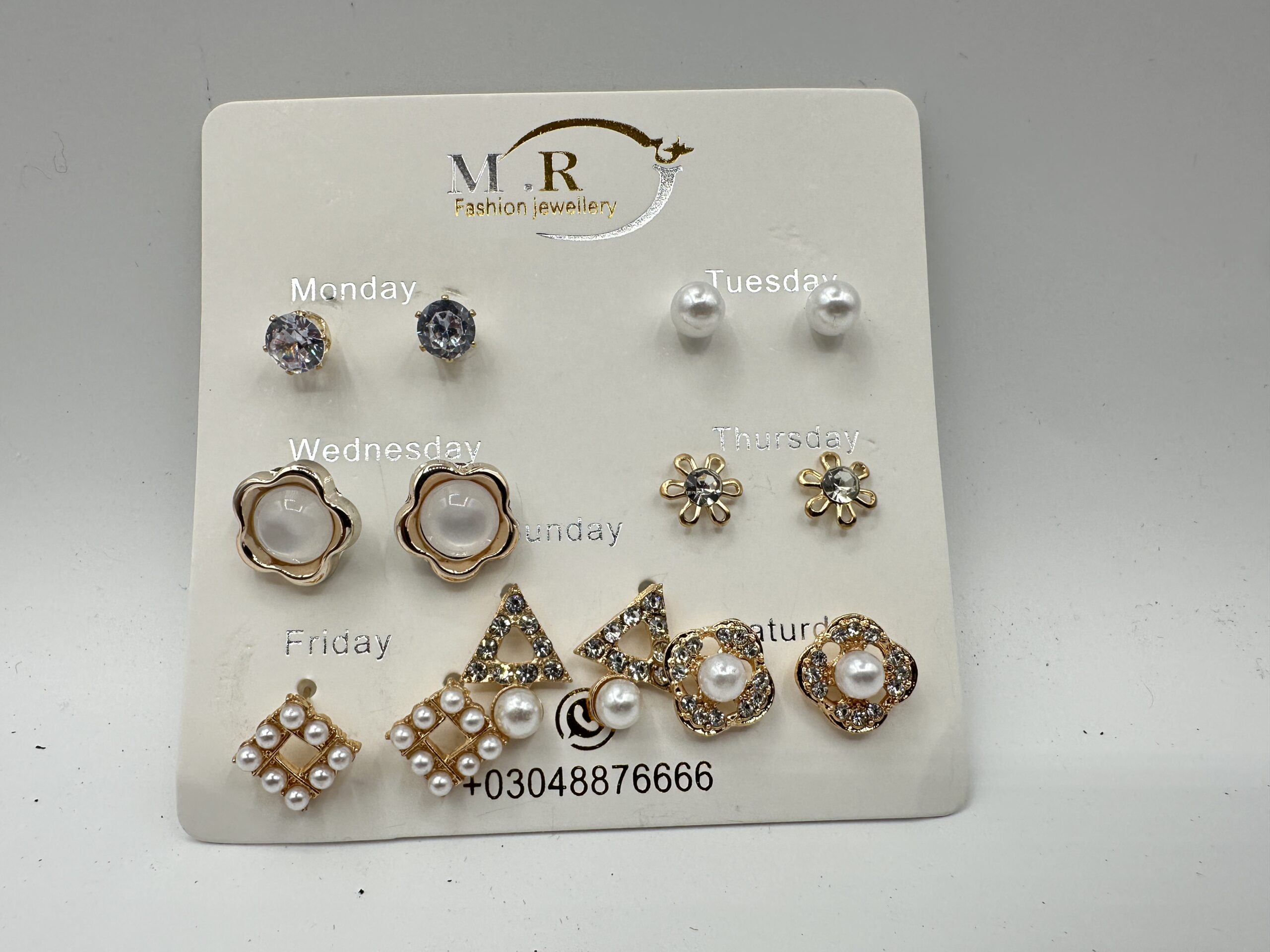✨ Everyday Essentials: 7-Piece Casual Earring Set